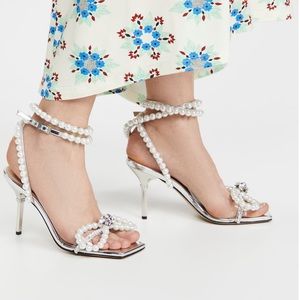 MACH & MACH Pearl Bow Square Toe Crystal embellishments